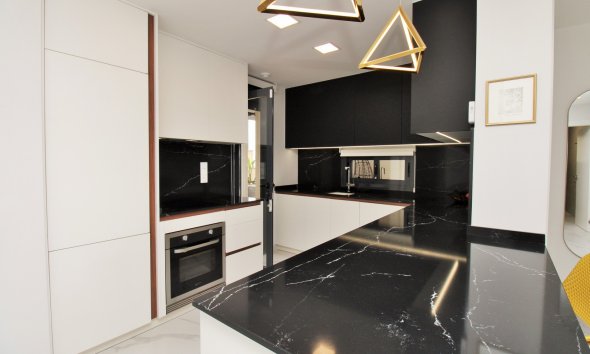 Reventa - Apartamento / Dúplex - San Miguel de Salinas