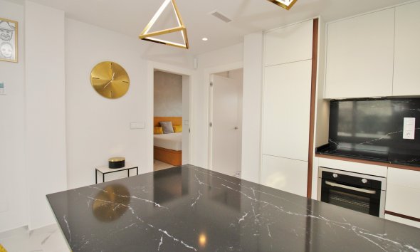 Reventa - Apartamento / Dúplex - San Miguel de Salinas