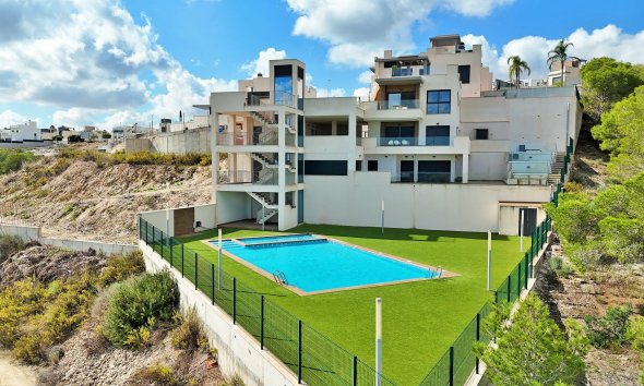 Reventa - Apartamento / Dúplex - San Miguel de Salinas