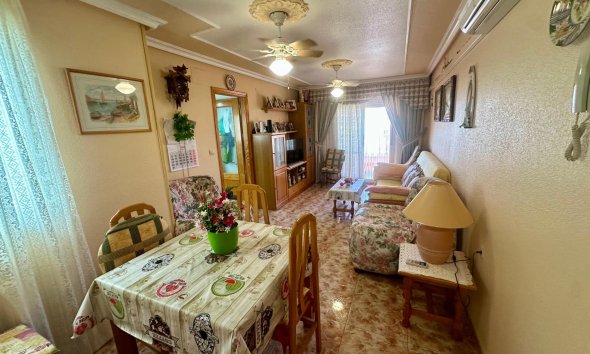 Resale - Apartament / Duplex - Torrevieja - La Mata
