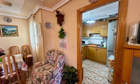 Resale - Apartament / Duplex - Torrevieja - La Mata