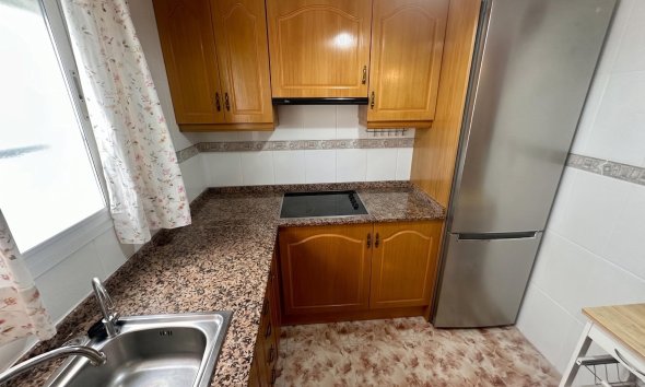 Resale - Apartament / Duplex - Torrevieja - La Mata