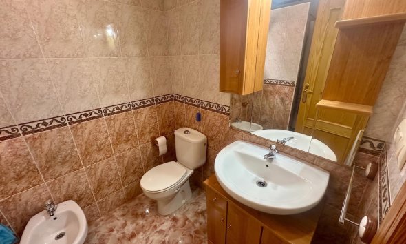 Resale - Apartament / Duplex - Torrevieja - La Mata