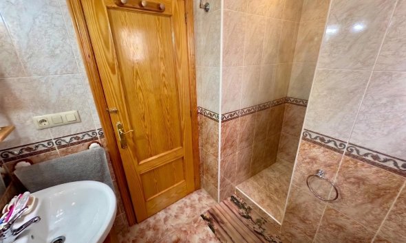 Resale - Apartament / Duplex - Torrevieja - La Mata