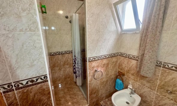 Resale - Apartament / Duplex - Torrevieja - La Mata