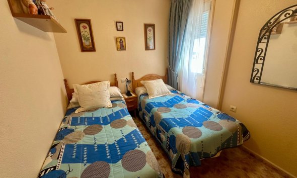 Resale - Apartament / Duplex - Torrevieja - La Mata