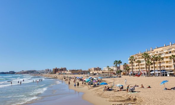 Resale - Apartament / Duplex - Torrevieja - La Mata