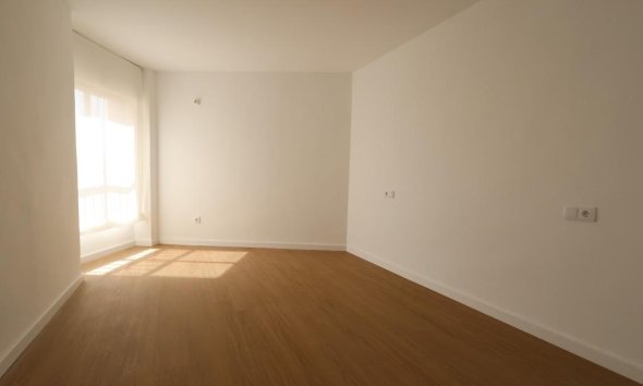Reventa - Apartamento / Dúplex - Orihuela Costa - La Zenia