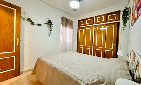 Resale - Apartament / Duplex - Torrevieja