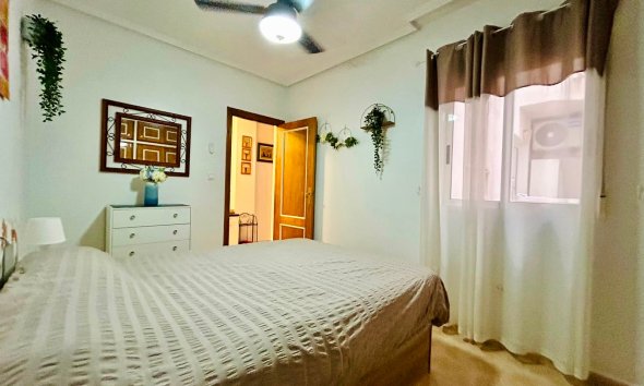 Resale - Apartament / Duplex - Torrevieja
