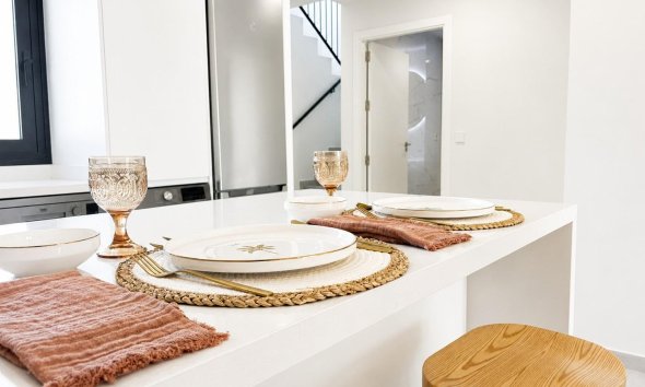 New Build - Townhouse / Terraced House - Baños y Mendigo