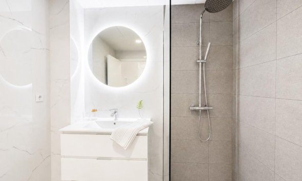 New Build - Townhouse / Terraced House - Baños y Mendigo