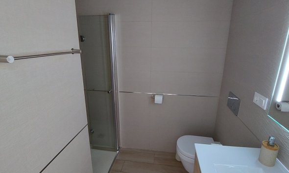 Resale - Apartament / Duplex - Torrevieja - Los Balcones