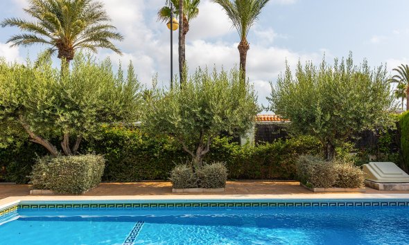 Reventa - Villa / Casa - Torrevieja - Playa de los Locos