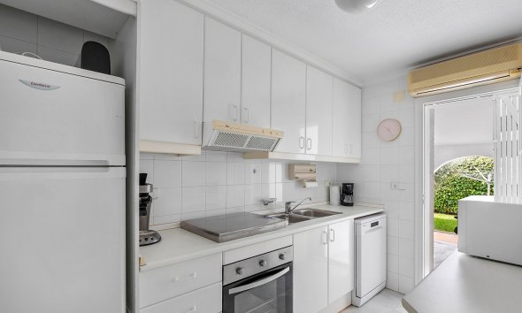 Reventa - Villa / Casa - Torrevieja - Playa de los Locos