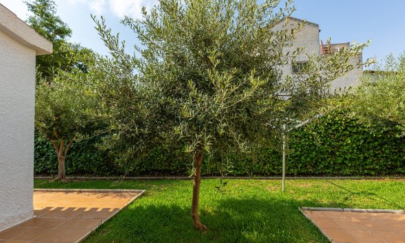 Reventa - Villa / Casa - Torrevieja - Playa de los Locos