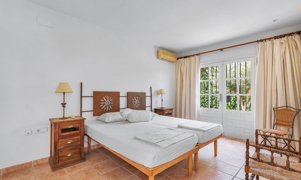 Reventa - Villa / Casa - Torrevieja - Playa de los Locos