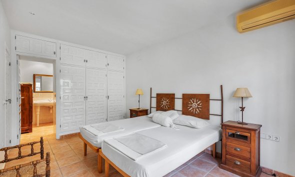 Reventa - Villa / Casa - Torrevieja - Playa de los Locos