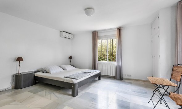 Reventa - Villa / Casa - Torrevieja - Playa de los Locos