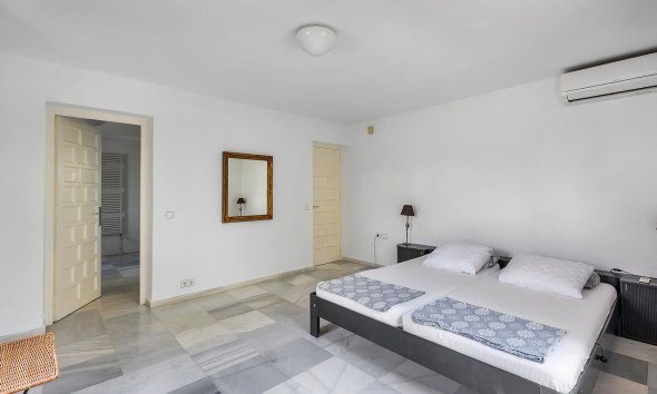 Reventa - Villa / Casa - Torrevieja - Playa de los Locos