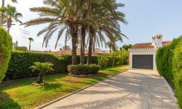 Reventa - Villa / Casa - Torrevieja - Playa de los Locos