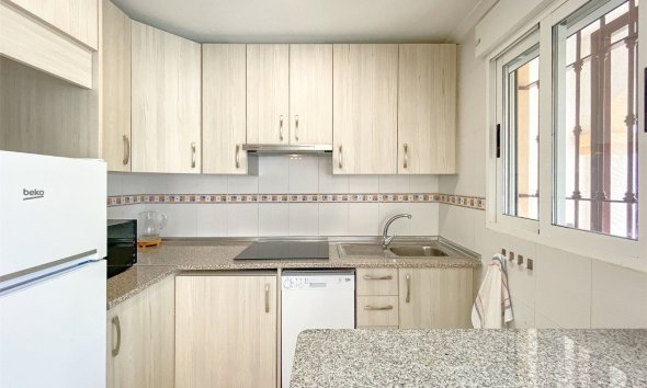 Resale - Townhouse / Terraced House - Torrevieja - Nueva Torrevieja