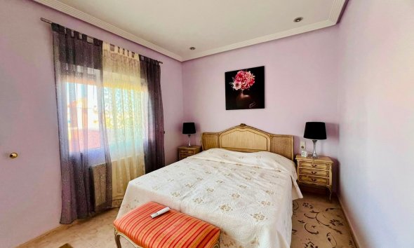 Resale - Villa / House - Orihuela - Los Balcones