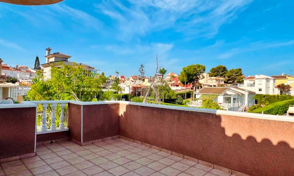 Resale - Villa / House - Orihuela - Los Balcones
