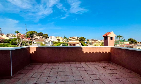 Resale - Villa / House - Orihuela - Los Balcones