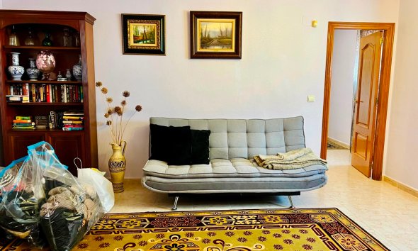 Resale - Villa / House - Orihuela - Los Balcones