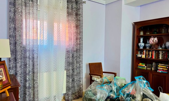 Resale - Villa / House - Orihuela - Los Balcones