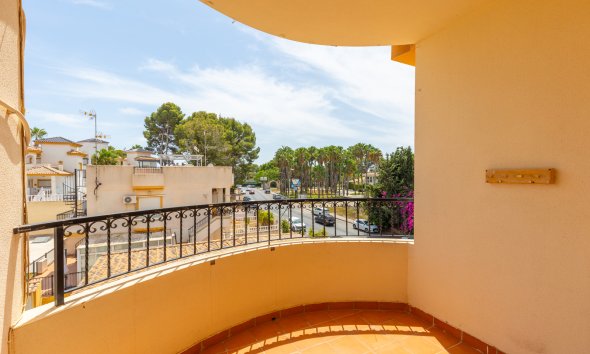 Resale - Apartament / Duplex - Orihuela - Villamartín