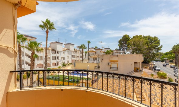 Resale - Apartament / Duplex - Orihuela - Villamartín