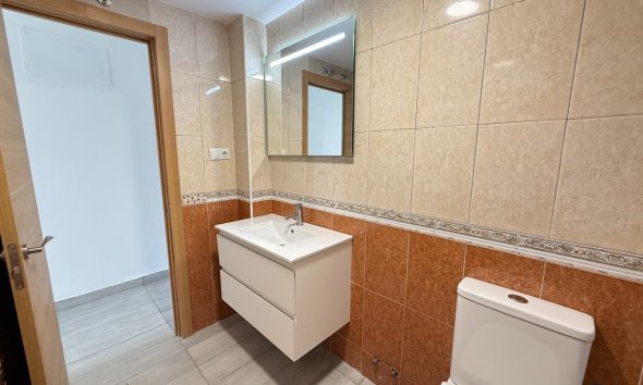 Resale - Apartament / Duplex - Torrevieja - Habaneras