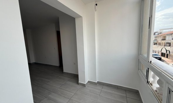 Resale - Apartament / Duplex - Torrevieja - Habaneras