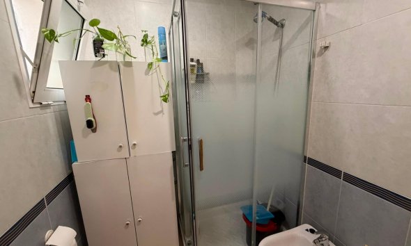 Resale - Apartament / Duplex - Torrevieja - Estacion de autobuses