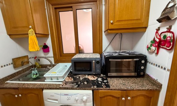 Resale - Apartament / Duplex - Torrevieja - Estacion de autobuses