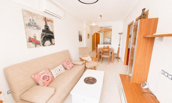 Resale - Apartament / Duplex - Torrevieja - Estacion de autobuses