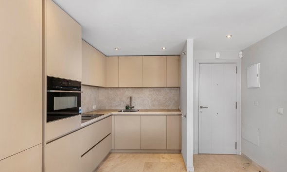 Resale - Apartament / Duplex - Torrevieja - Punta Prima