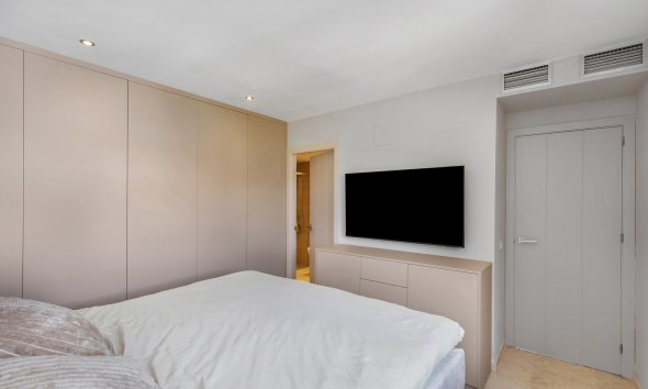 Resale - Apartament / Duplex - Torrevieja - Punta Prima