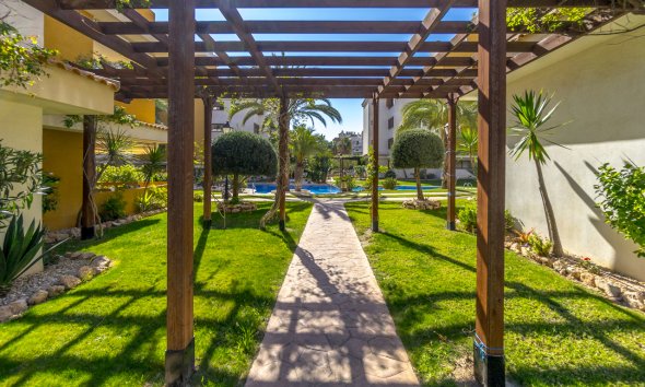 Resale - Apartament / Duplex - Torrevieja - Punta Prima