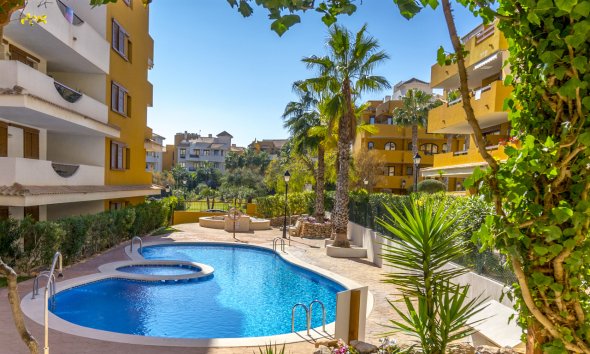 Resale - Apartament / Duplex - Torrevieja - Punta Prima