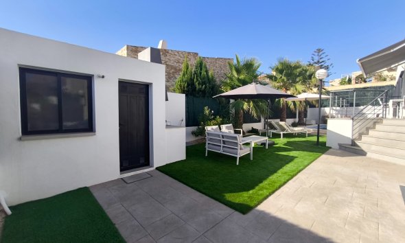 Resale - Villa / House - Polop - Alberca