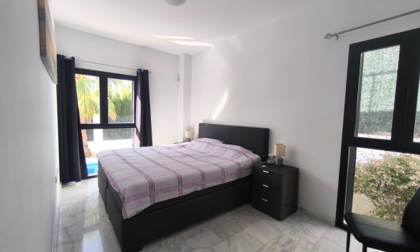 Resale - Villa / House - Polop - Alberca