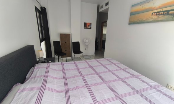 Resale - Villa / House - Polop - Alberca