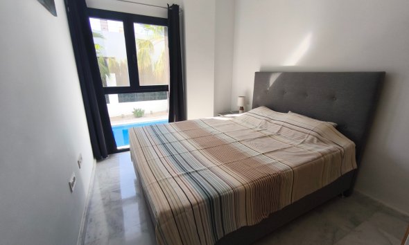 Resale - Villa / House - Polop - Alberca
