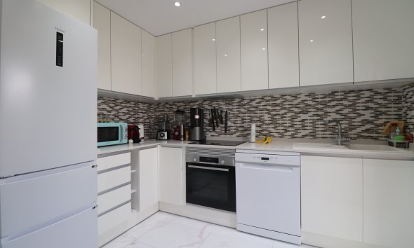 Resale - Townhouse / Terraced House - Benijofar - Monte Azul