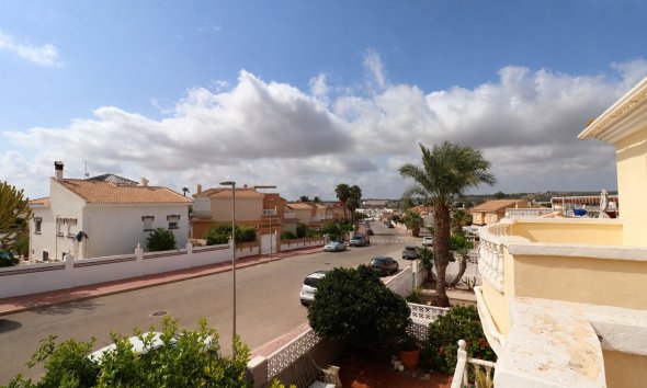 Resale - Townhouse / Terraced House - Benijofar - Monte Azul