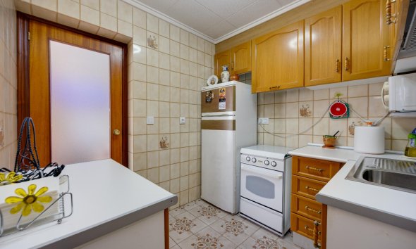 Resale - Bungalow - Torrevieja - Playa del Acequión