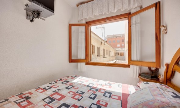 Resale - Bungalow - Torrevieja - Playa del Acequión